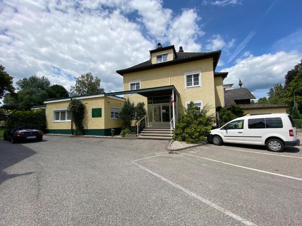 松鸡联排别墅酒店 Vöcklabruck 外观 照片